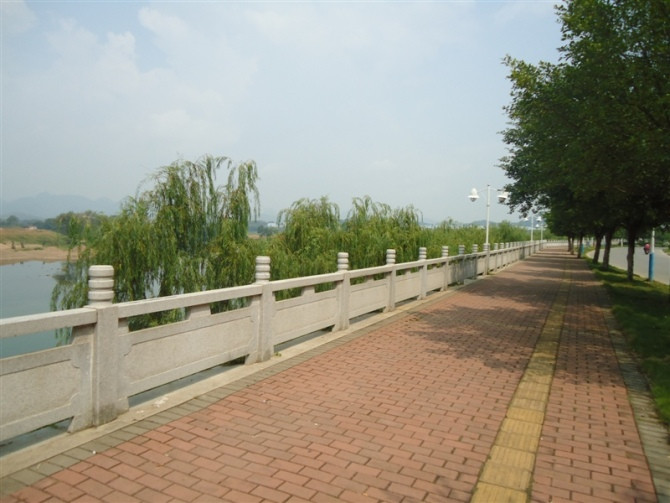 花园假日酒店 主图