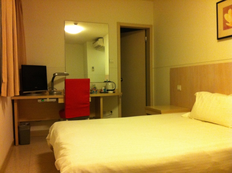 锦江之星酒店（南京火车站钟阜路地铁站店）-客卧