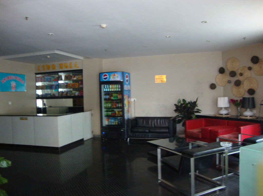 加州公寓酒店主图