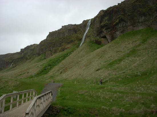 Seljalandsfoss-海拉必去景点