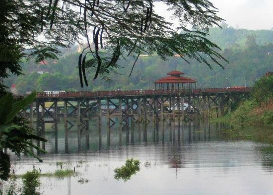 Mon Bridge-桑卡拉武里必去景点