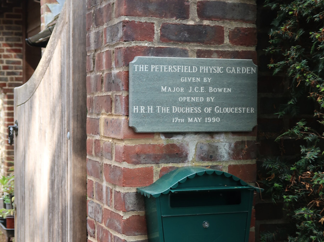 Petersfield Physic Garden景点图片