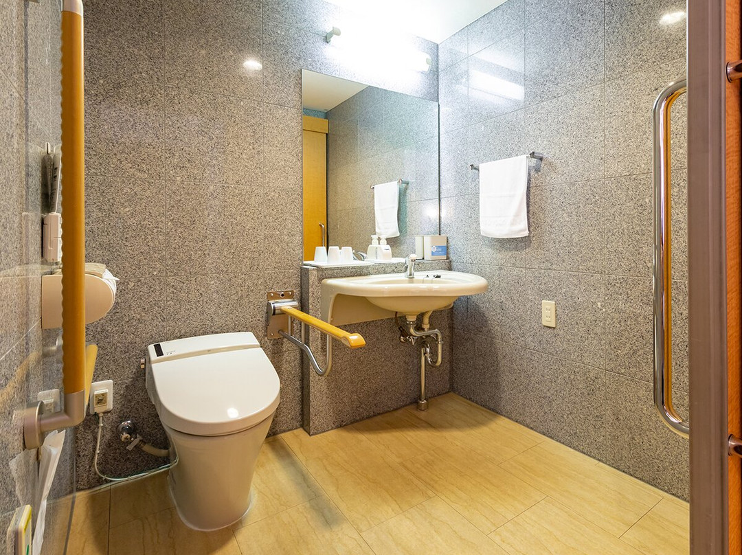 Toyoko Inn Yokohama-Sen Fuchinobe-Eki Minami-Guchi主图