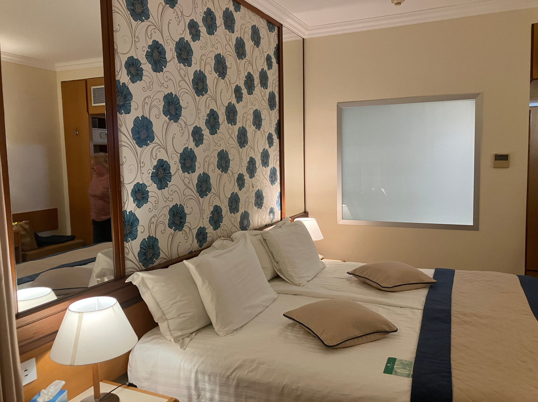 Constantinou Bros Αthena Royal Beach Hotel主图