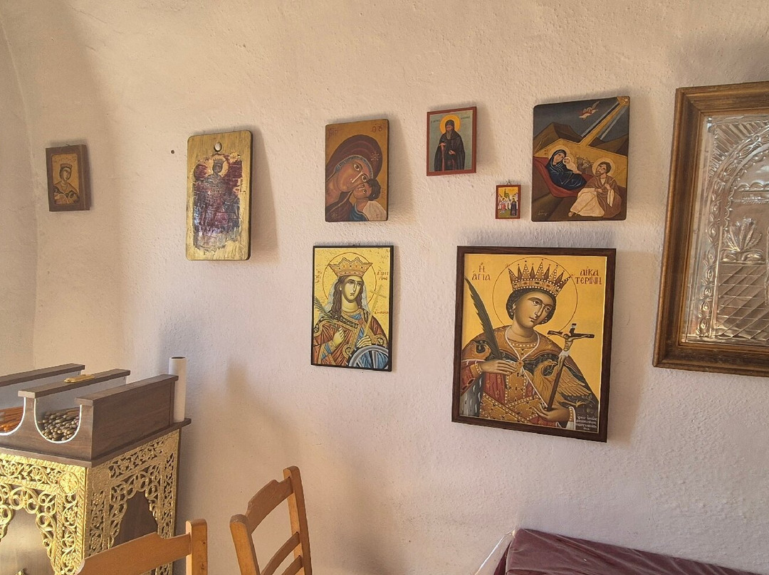 The Church of Agia Aikaterini-Anopolis必去景点