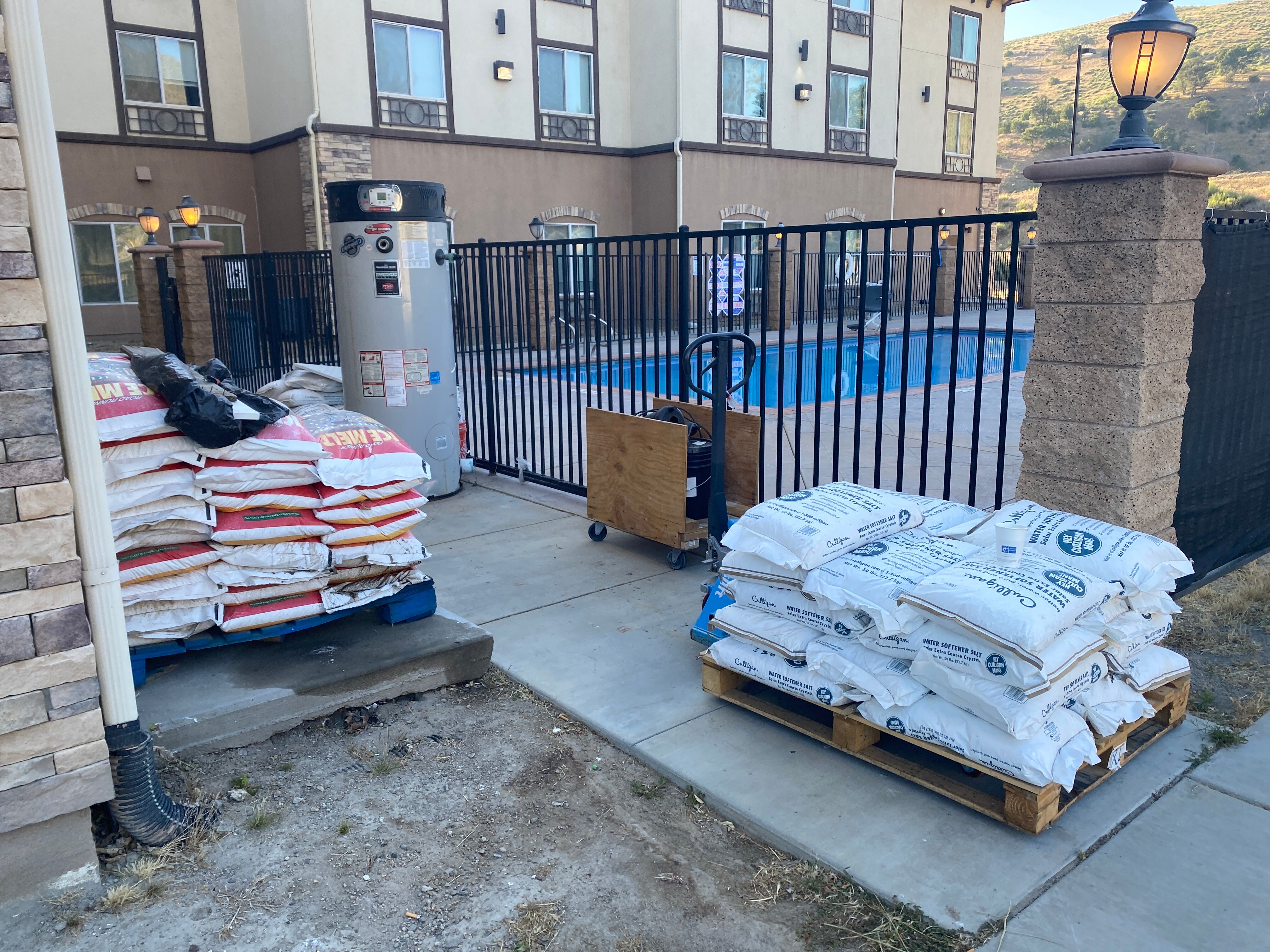 Holiday Inn Express & Suites Frazier Park By IHG-泳池
