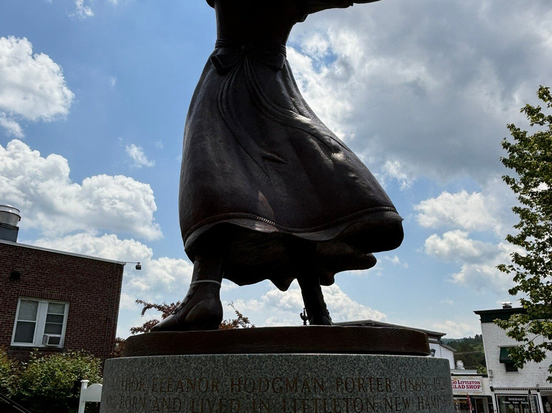 Pollyanna of Littleton Statue-Littleton必去景点