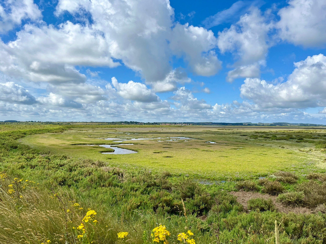 Burnham Overy Staithe Beach景点图片