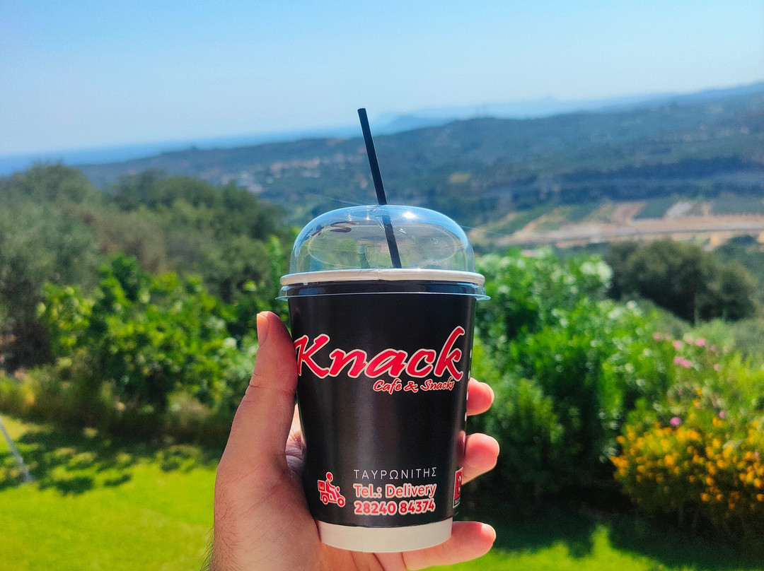 Knack Cafe & Snacks