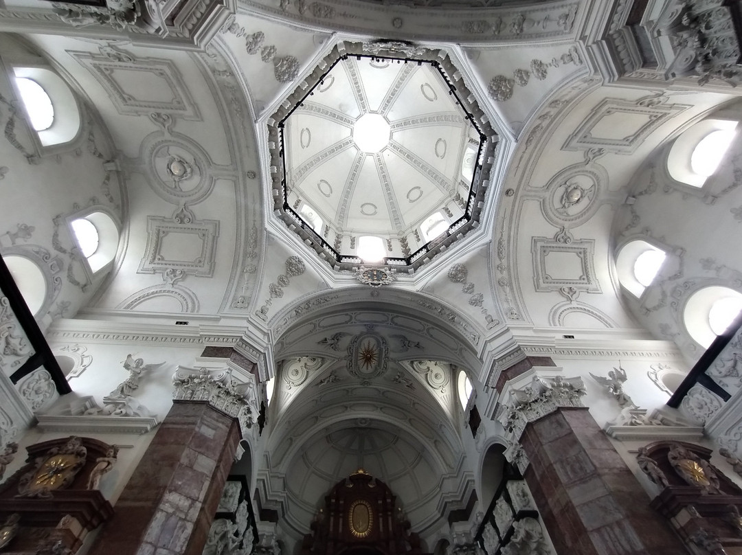 Jesuit Church Innsbruck-茵斯布鲁克必去景点