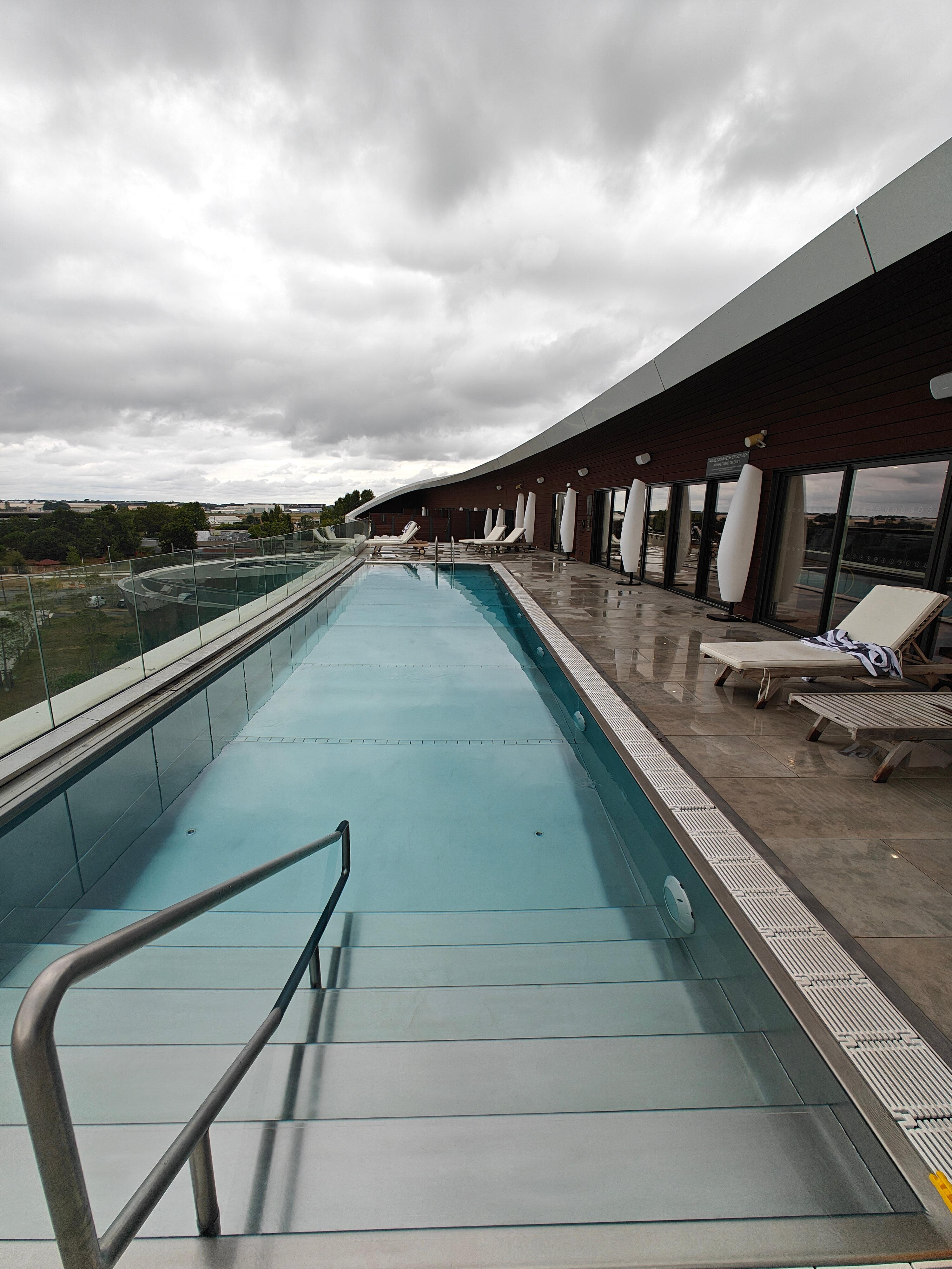 Sheraton Bordeaux Airport-泳池