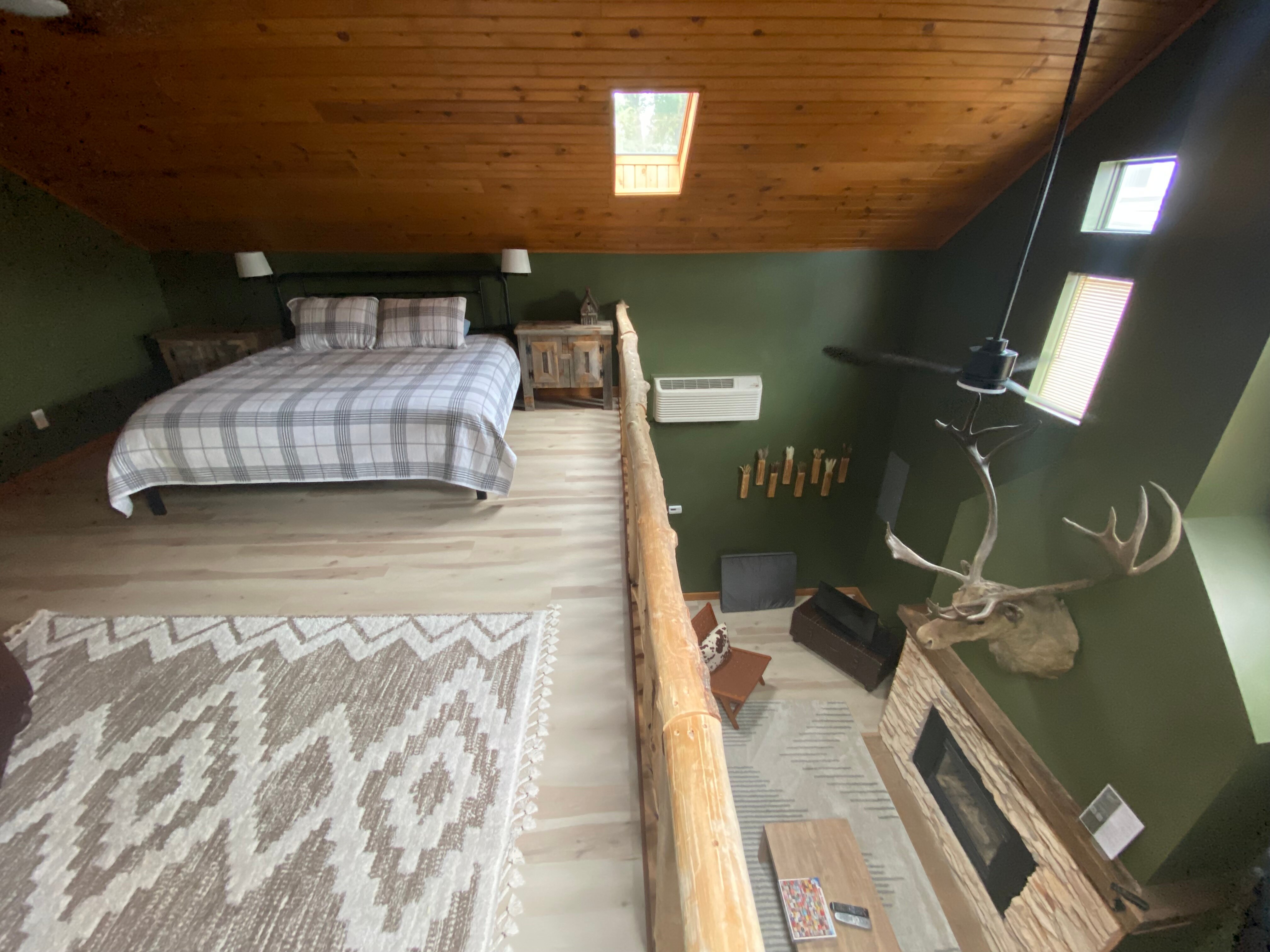 Landers House-官方