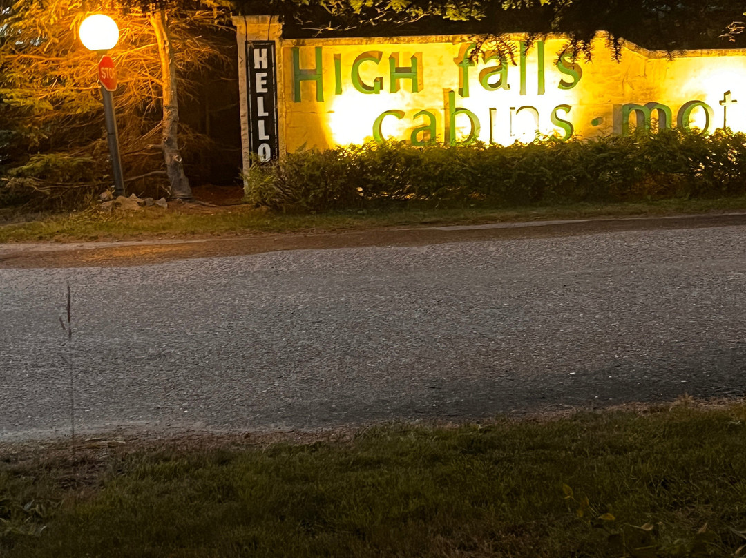 High Falls Motel and Cabins主图