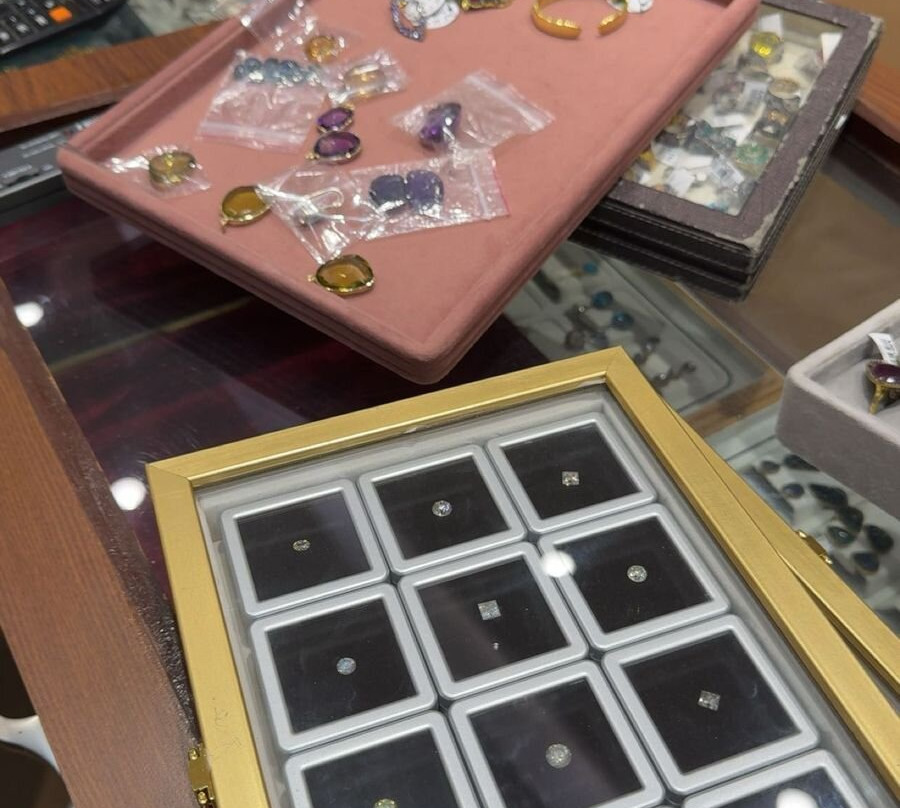Molto Bello Gems Enterprises-斋蒲尔必去景点