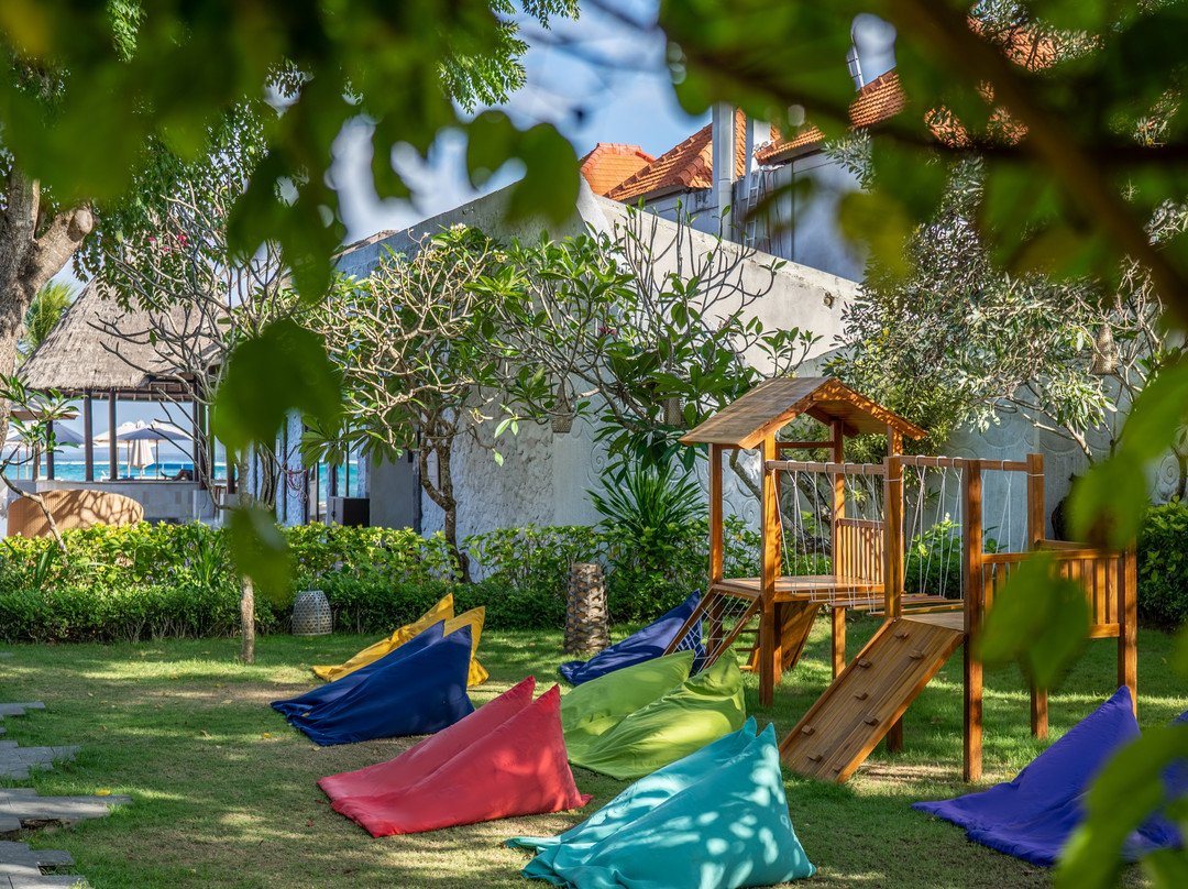 巴厘蓝梦岛沙滩俱乐部别墅度假村主图