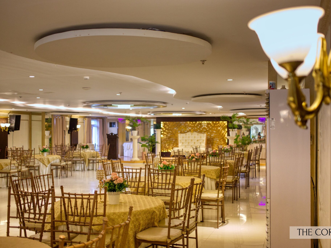 薇诺妮卡酒店主图