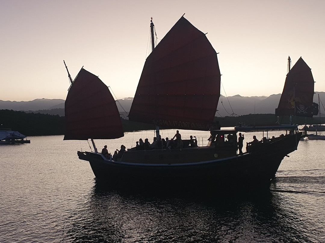 梯田海滩酒店主图