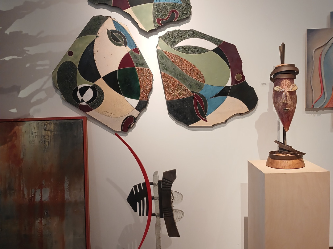 Hawthorne Gallery-Port Orford必去景点