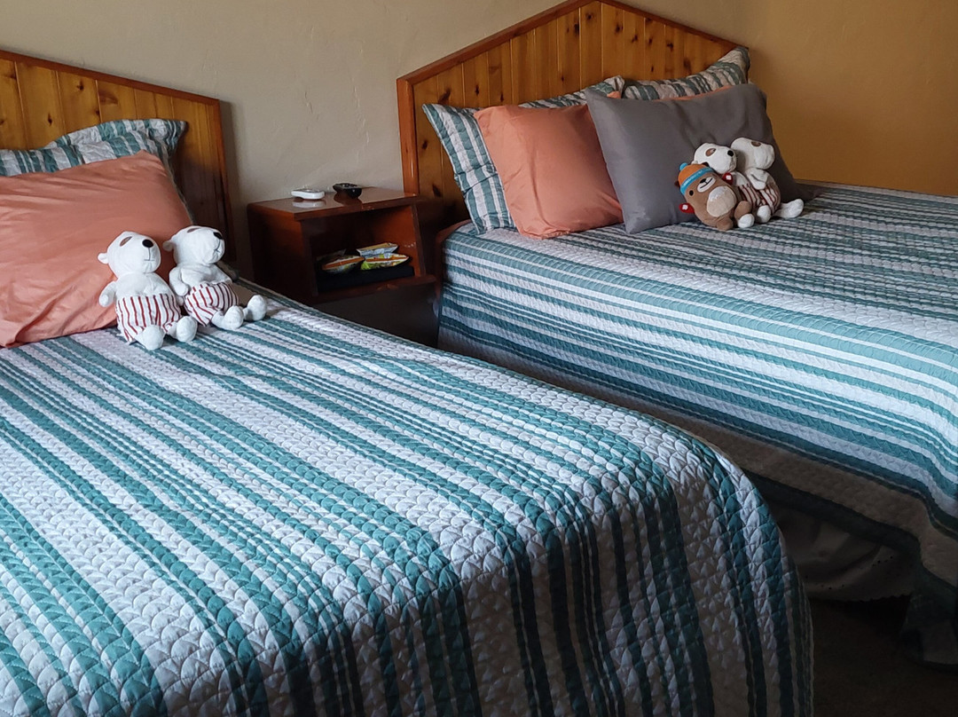 Cedar Wood Inn主图