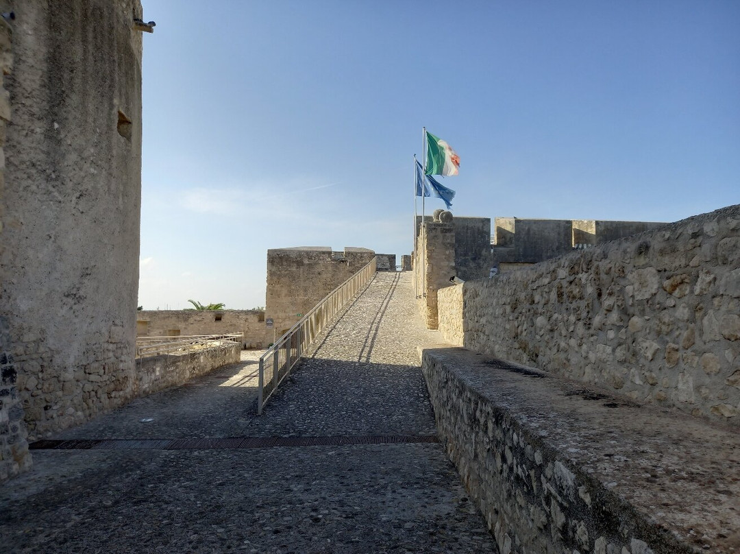 Castello Svevo Angioino景点图片