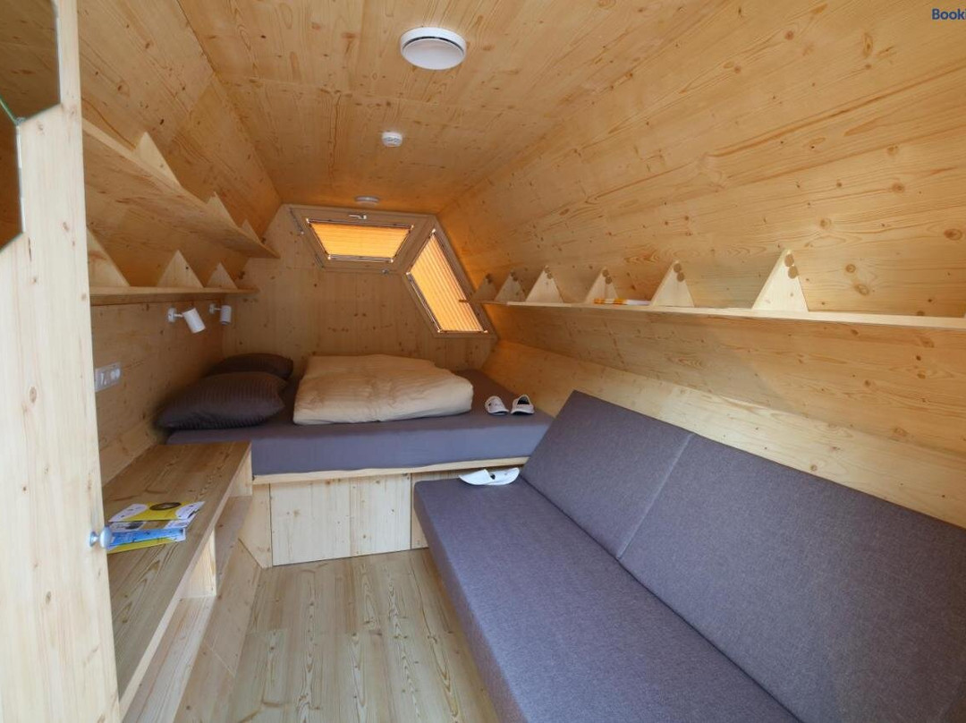 Honeybee Hostel - Hiša Kranjske čebele