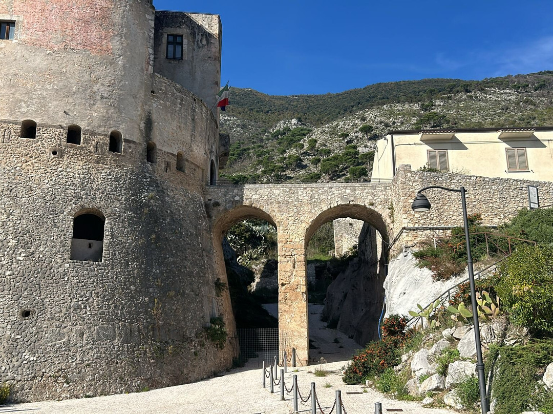 Castello Pandone Venafro-Venafro必去景点