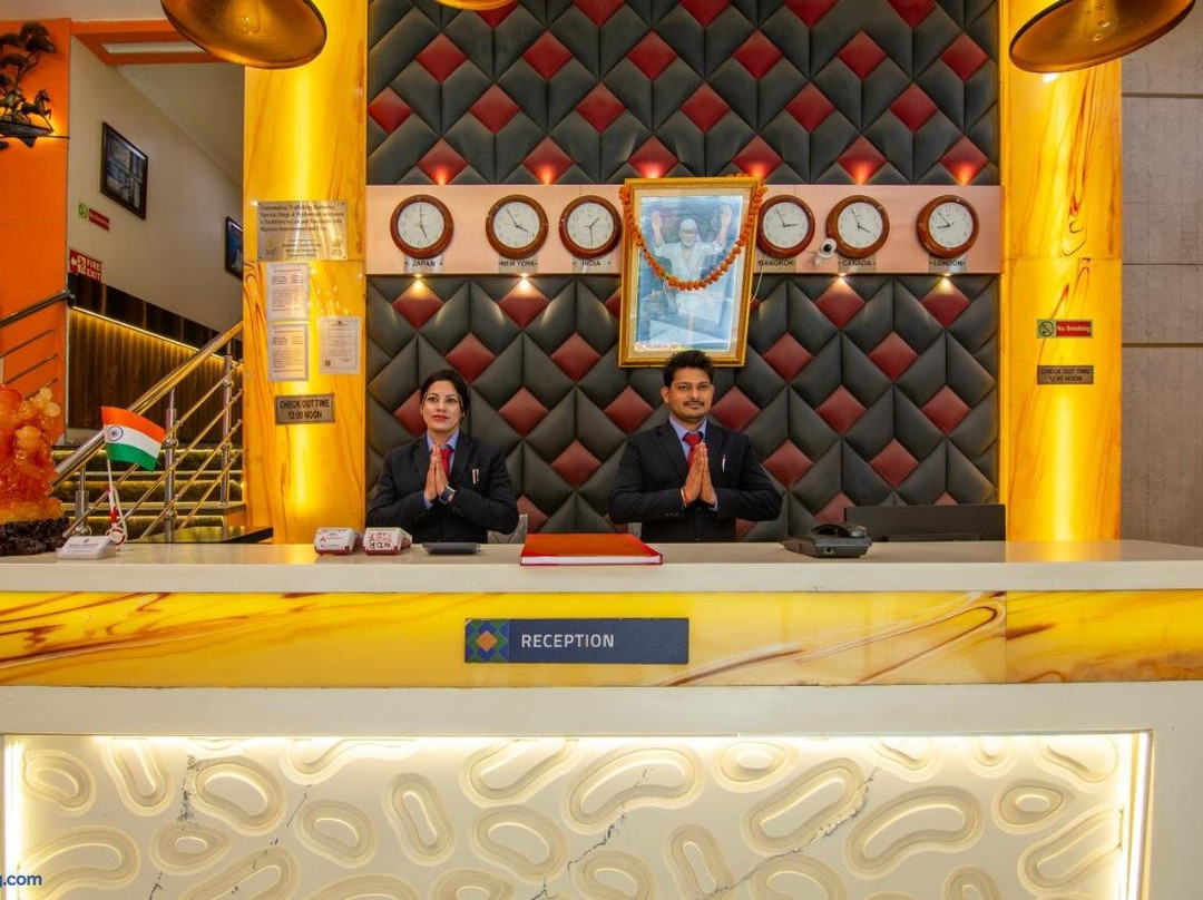 Hotel Mahajan International主图