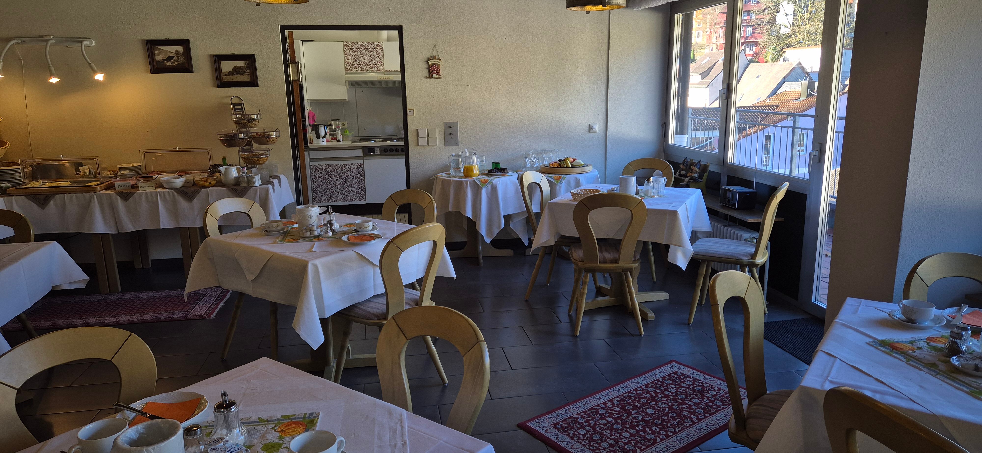 Hotel Central Garni-官方