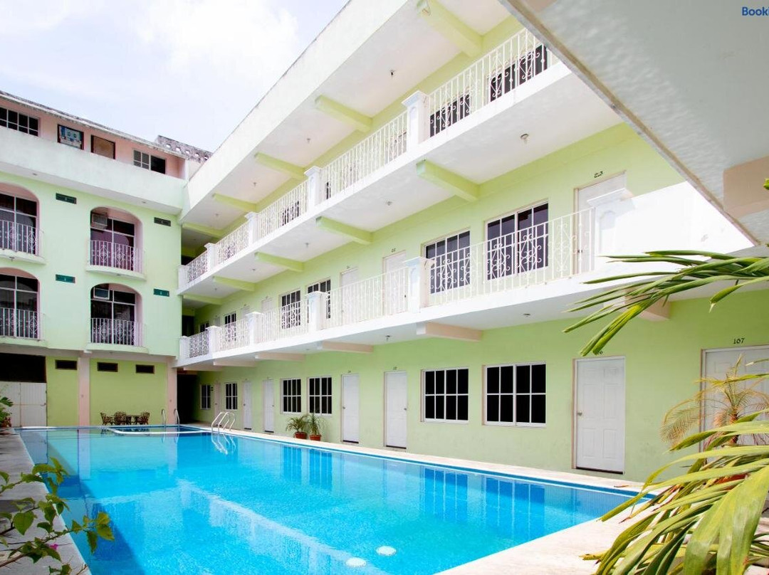 OYO Hotel Estacion, José Cardel, Parque Central Revolución