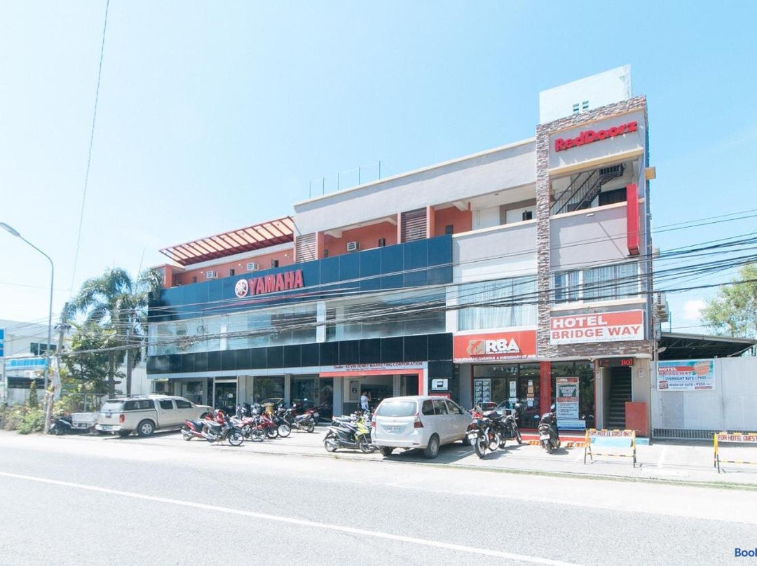 RedDoorz @ Bridgeway Hotel Tuguegarao City