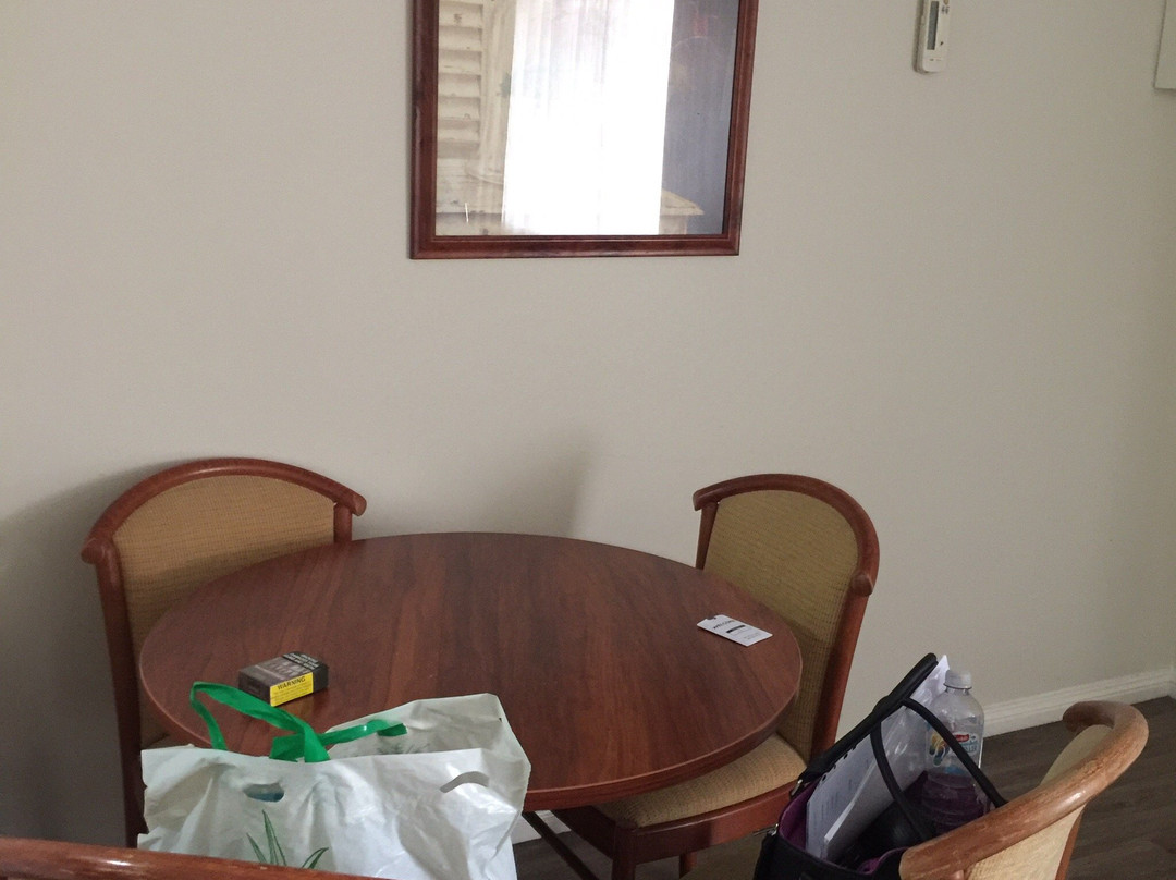 Littomore Suites Bathurst主图