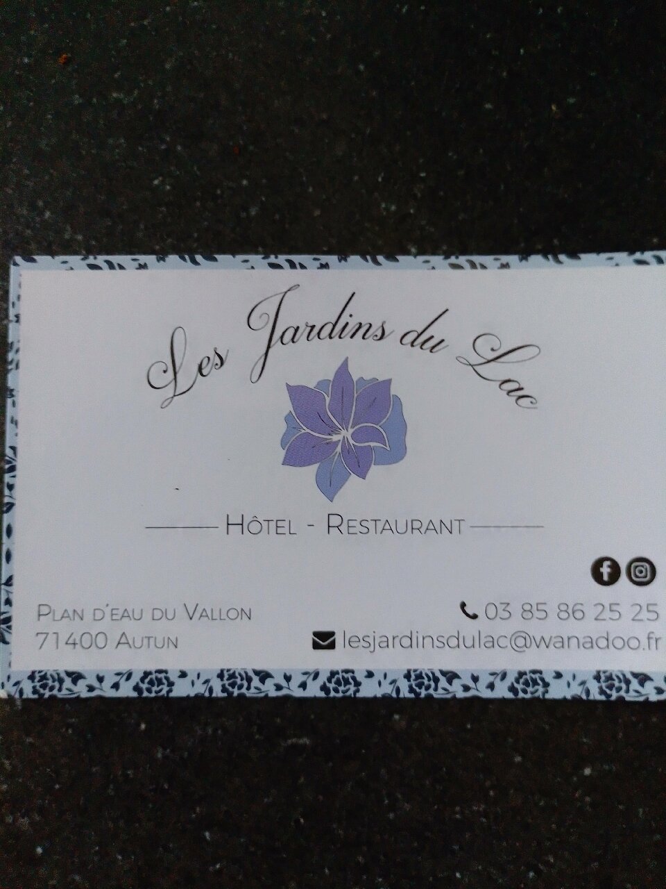 Hotel Les Jardins du Lac Autun-官方