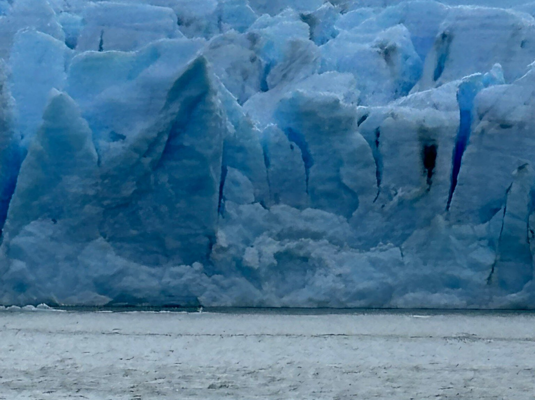 Navigation of Lago Grey-百内国家公园必去景点