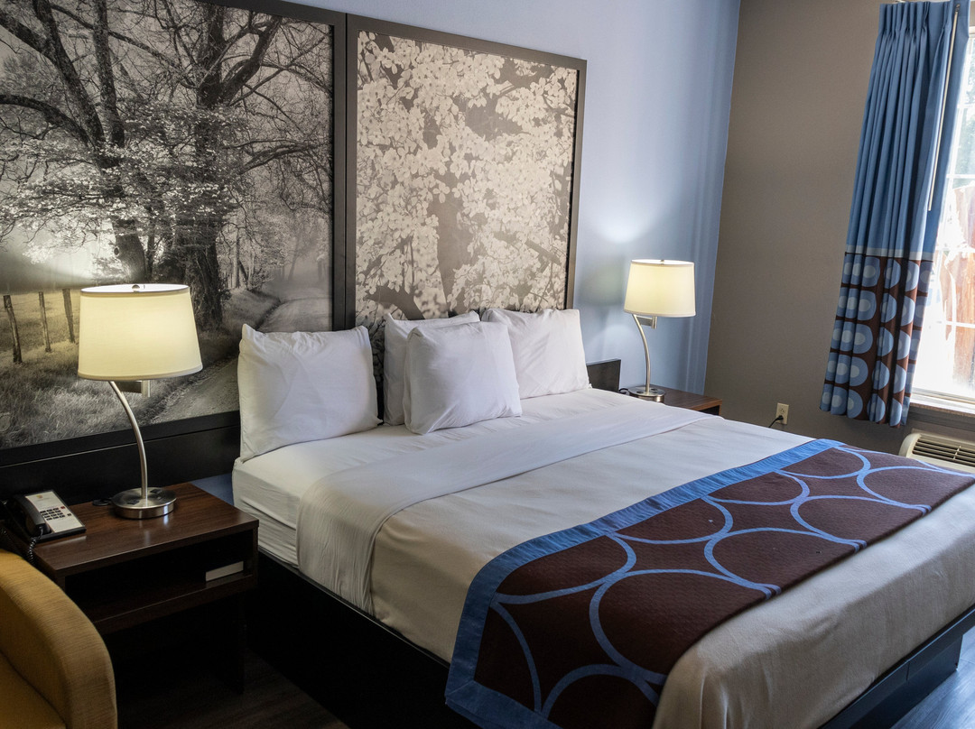 Super 8 by Wyndham Smithfield主图