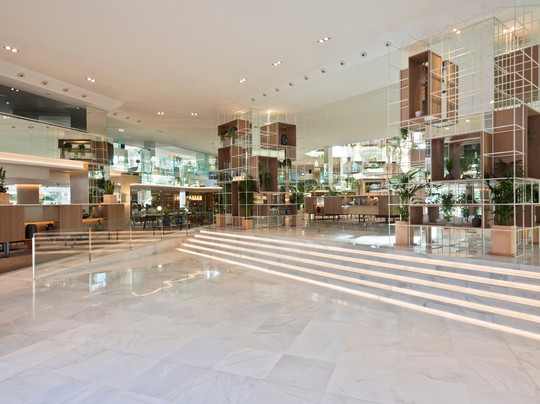 梅利亚雅典娜酒店主图