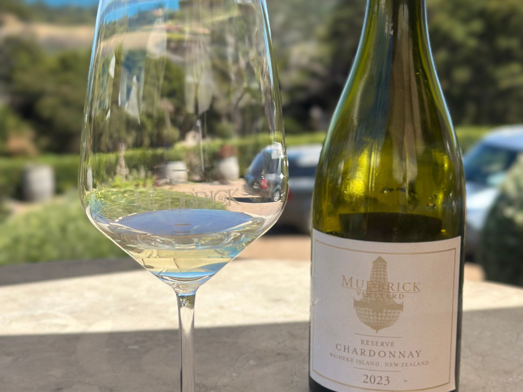 Big Aroha Tours-怀系奇岛必去景点