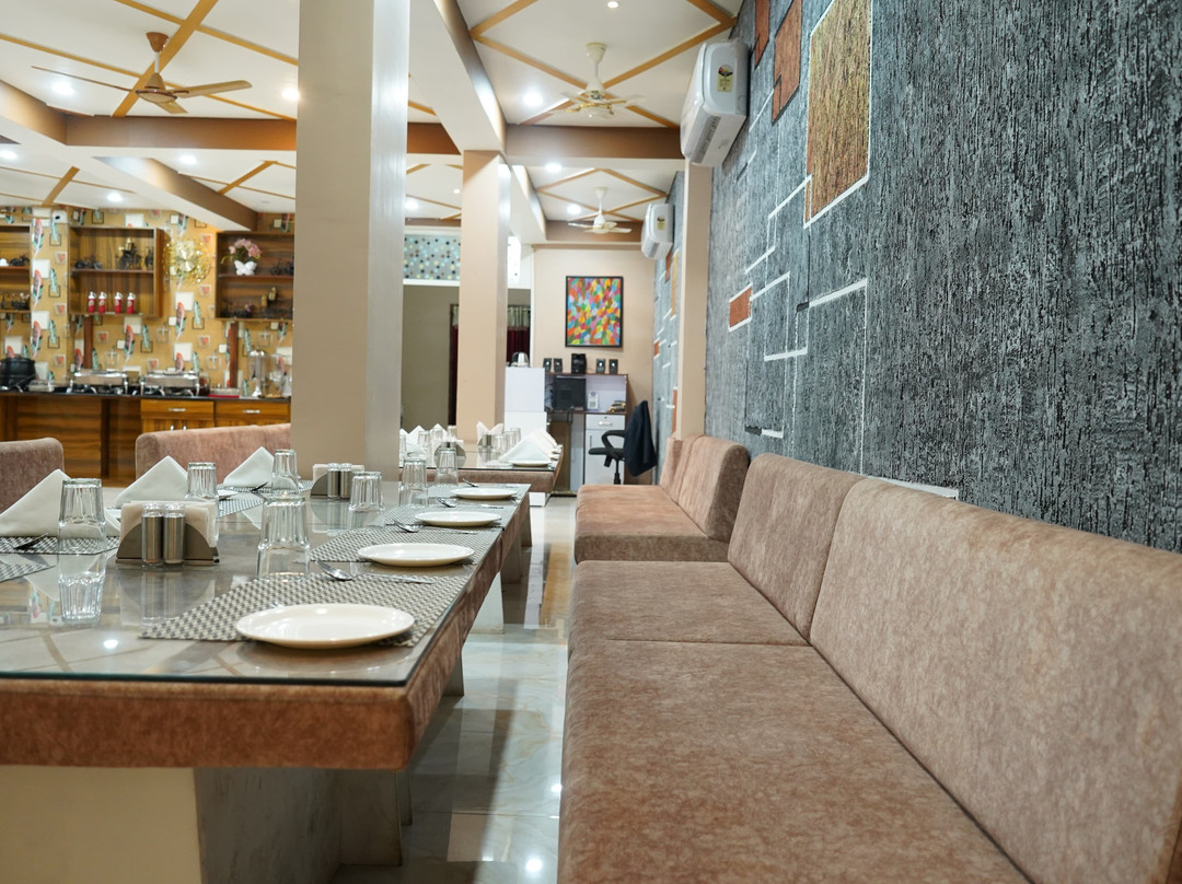 JMC Hotel The Moon Pithampur主图