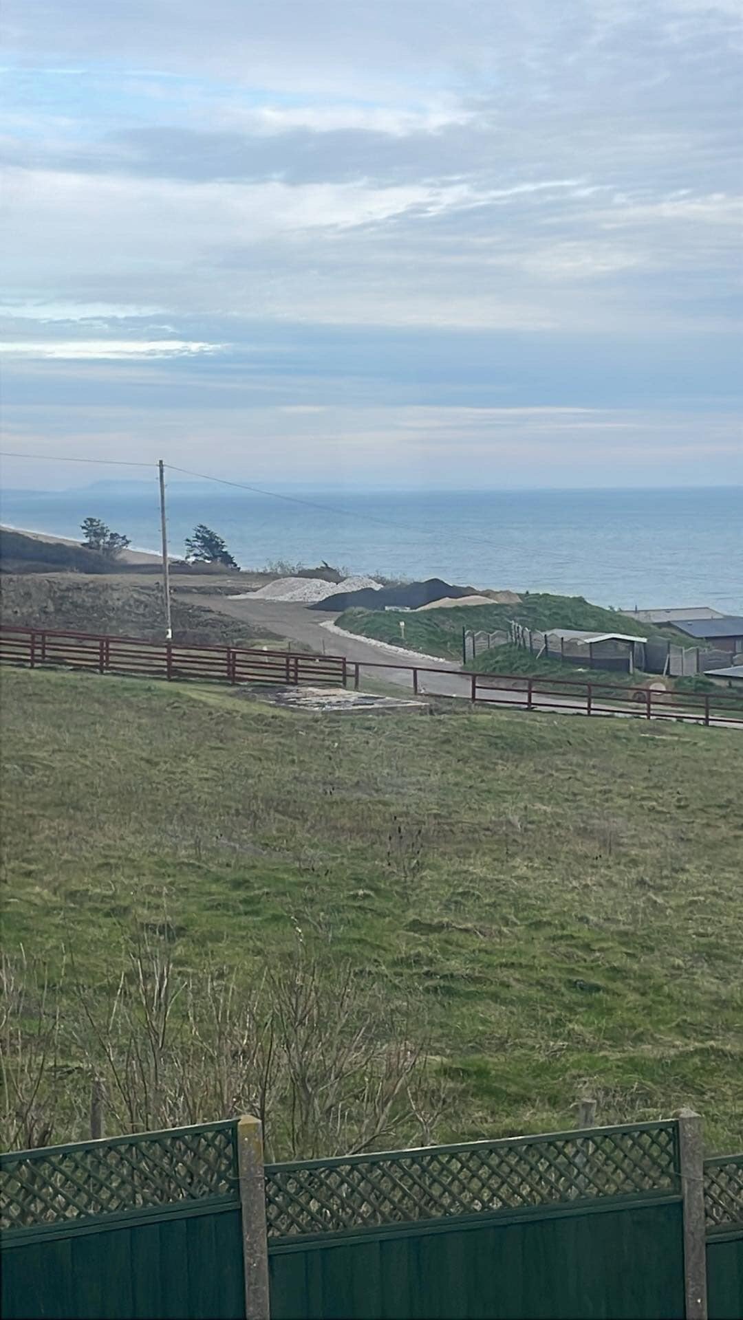 Chesil Beach Lodge-官方