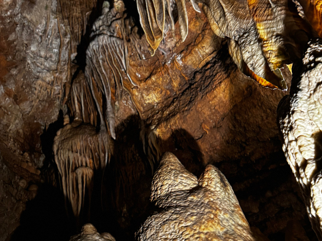 Talking Rocks Cavern-Branson West必去景点
