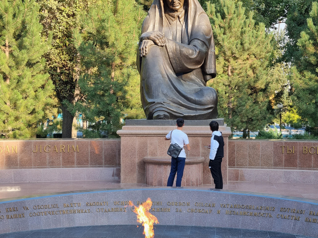 World War II Memorial-塔什干必去景点