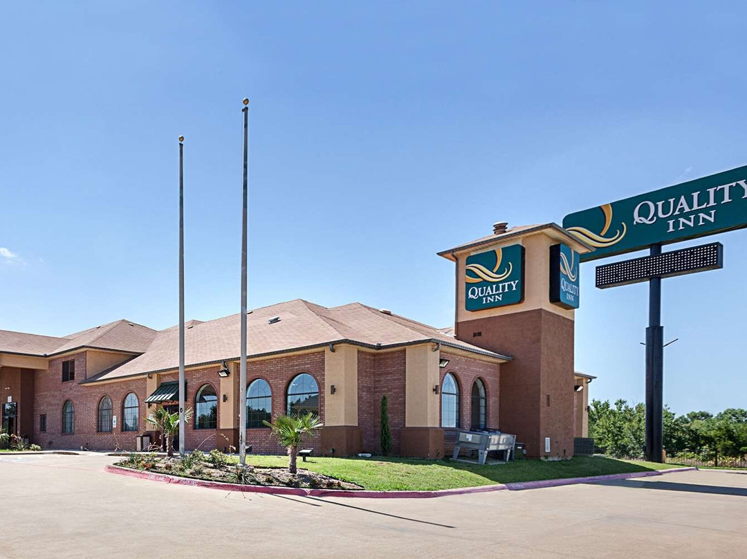 Quality Inn Dallas East主图