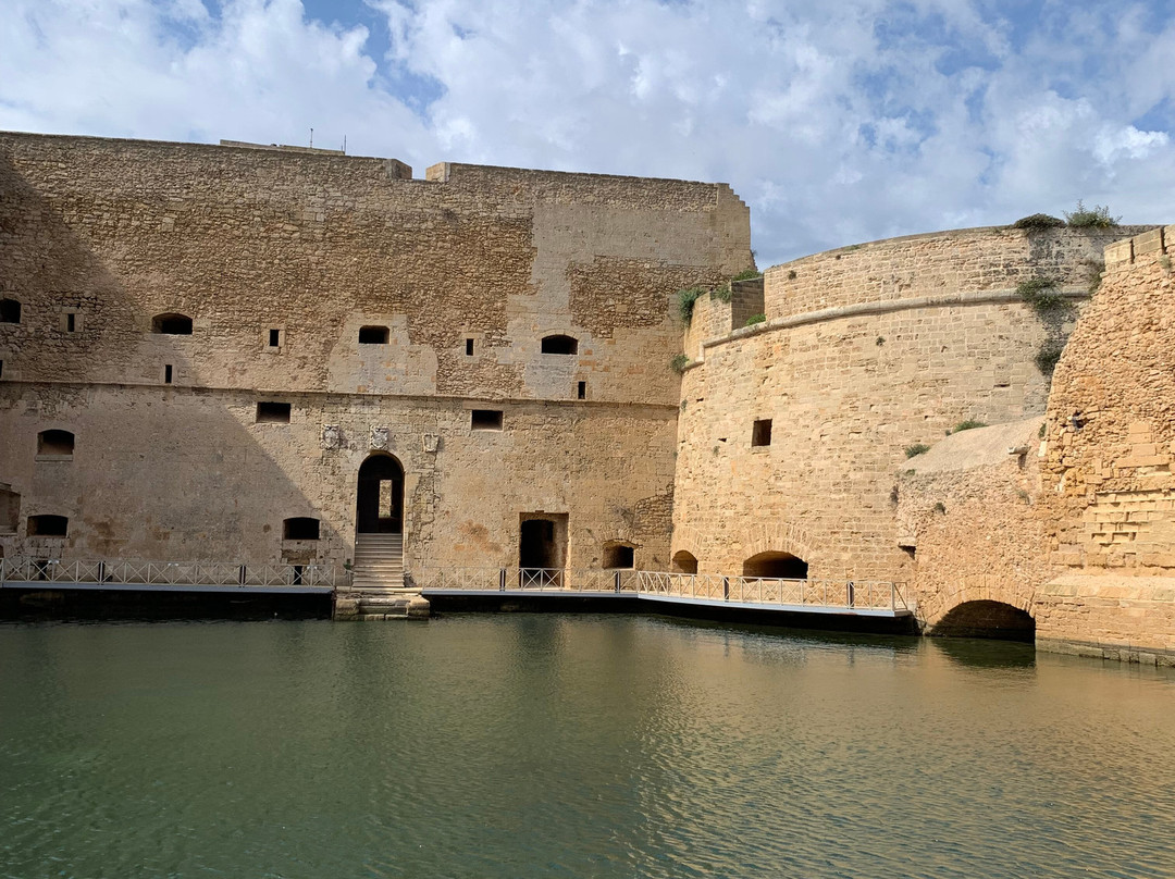 Castello Aragonese-布林迪西必去景点