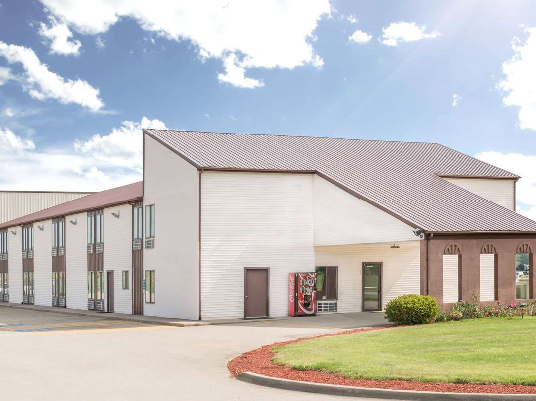 Paris酒店住宿-Super 8 by Wyndham Marshall