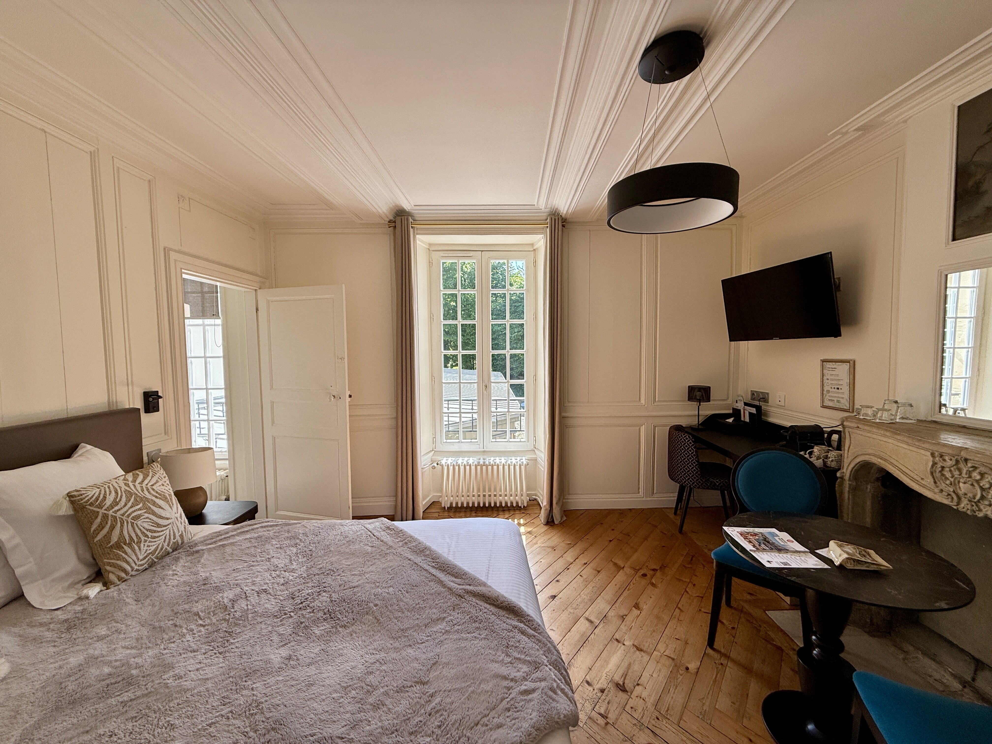 Chateau Saint Gilles-客卧