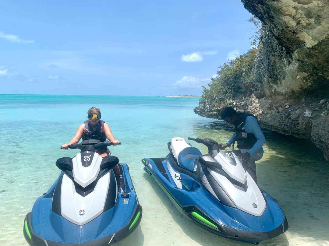 Five Cays Water Sports-普罗维登西亚莱斯必去景点