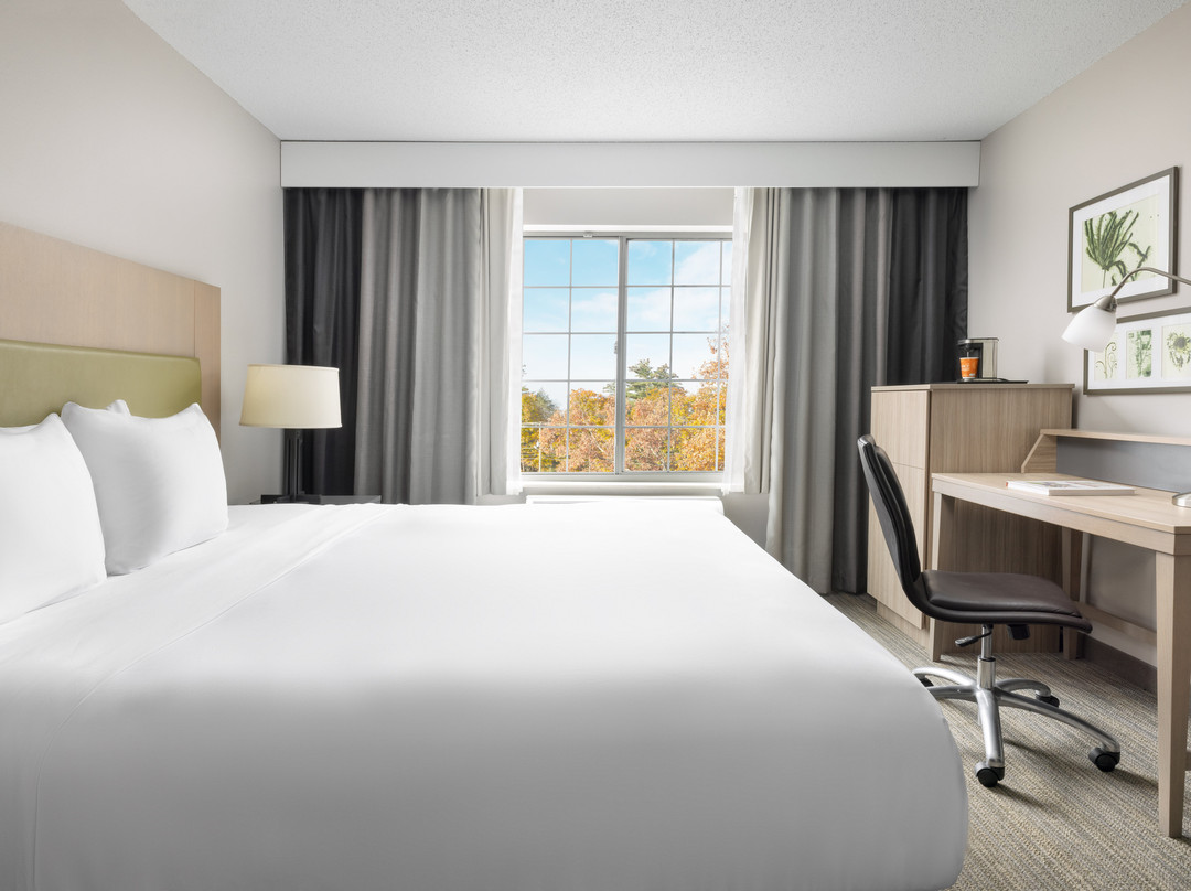 斯普林菲尔德卡尔森江山旅馆&套房酒店主图