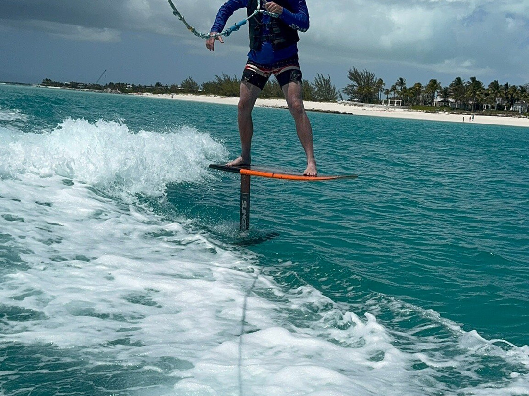 Wake To Wake Watersports-普罗维登西亚莱斯必去景点