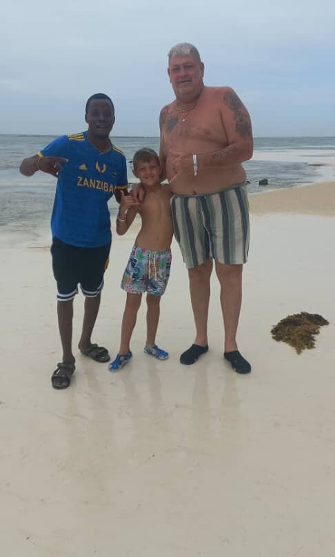 Andrea tours an safari-乌罗阿必去景点