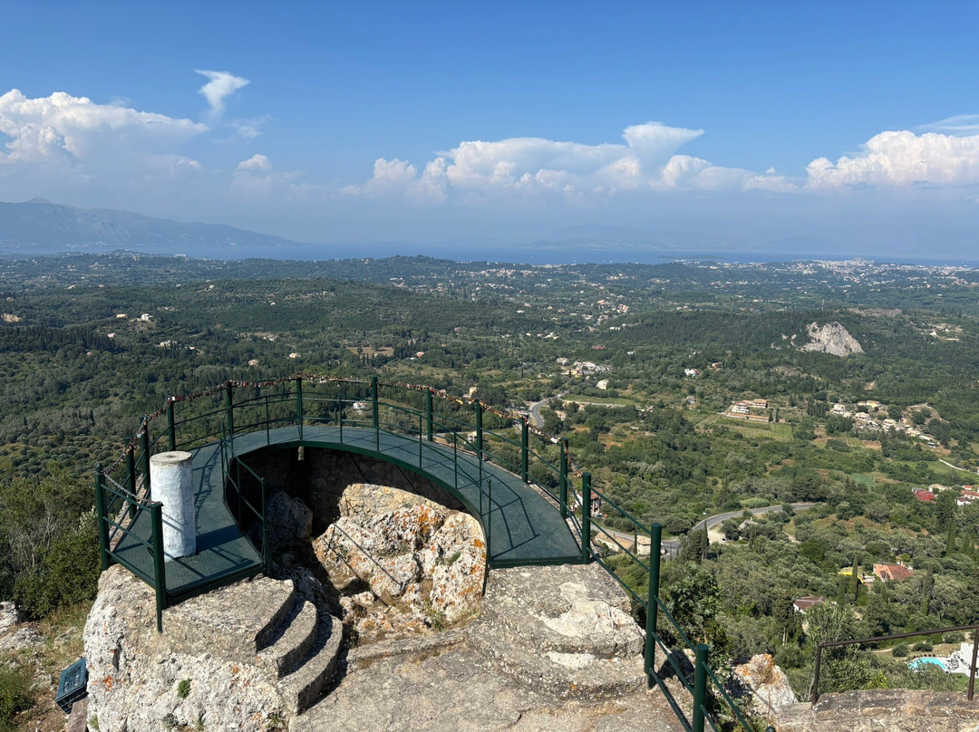 Kaiser's Throne-Pelekas必去景点