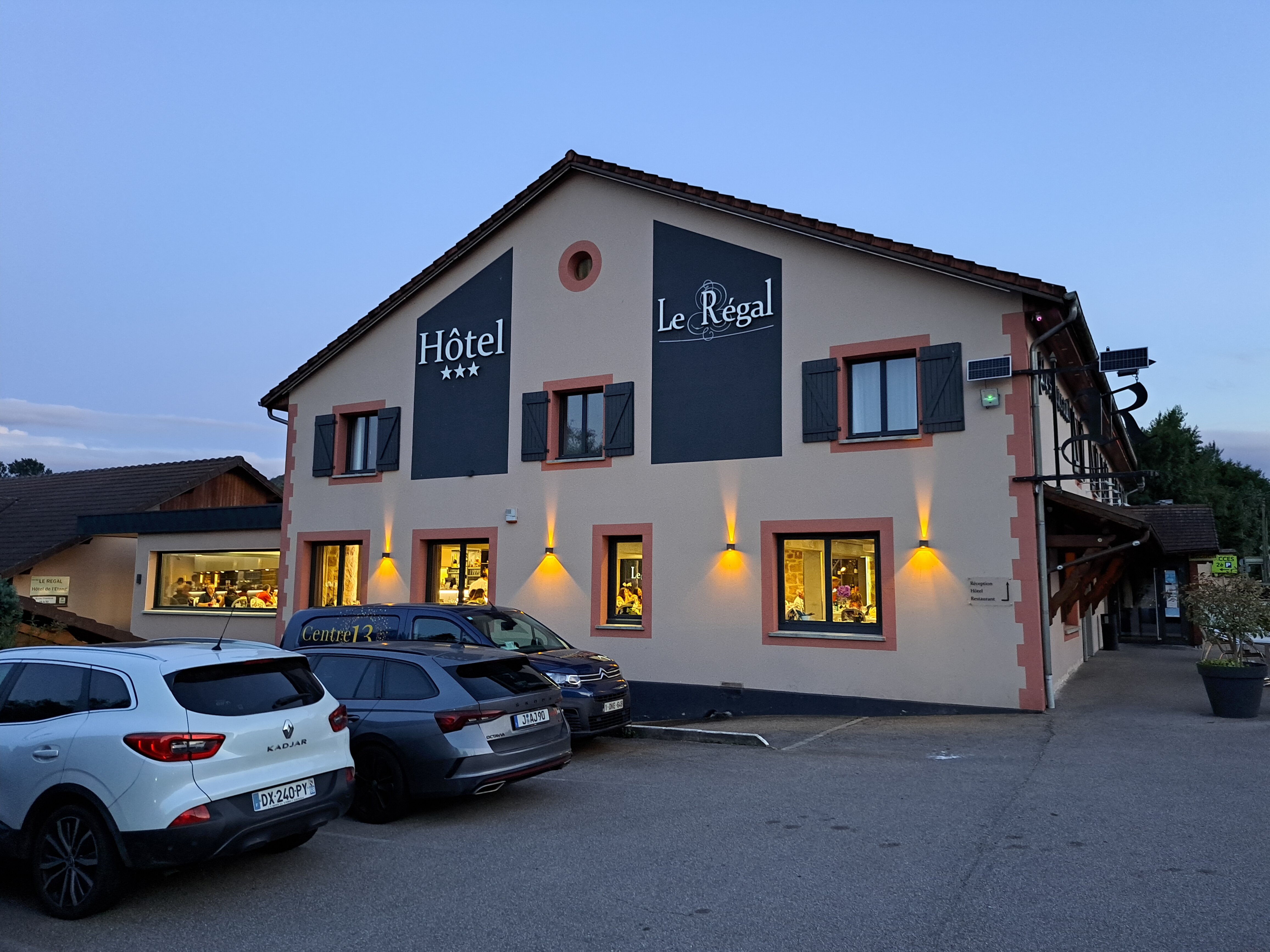 Logis Hôtel Le Régal-官方